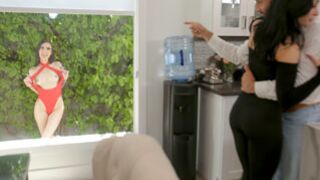 Fuck What My Aunt Thinks with Marley Brinx at Family Strokes