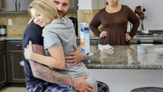 Stepdaughter Bang After Breakfast with Cara May at Family Strokes